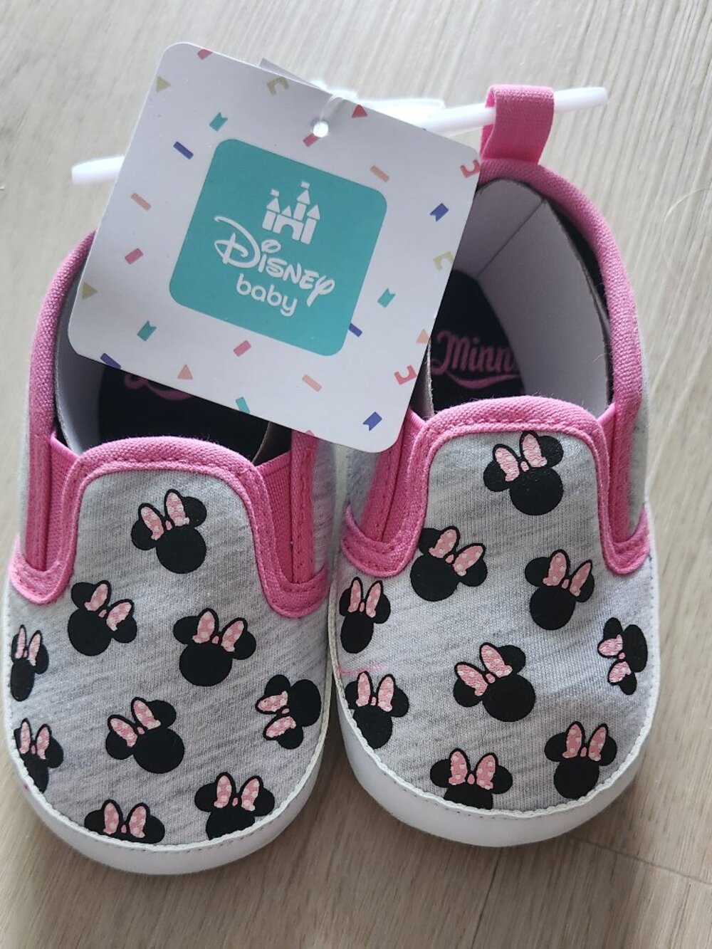 NWT: Disney Minnie Mouse Infant Slip-on Shoes (12-18 Months)